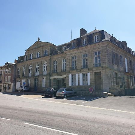 Le Chateau Chateauponsac Luaran gambar