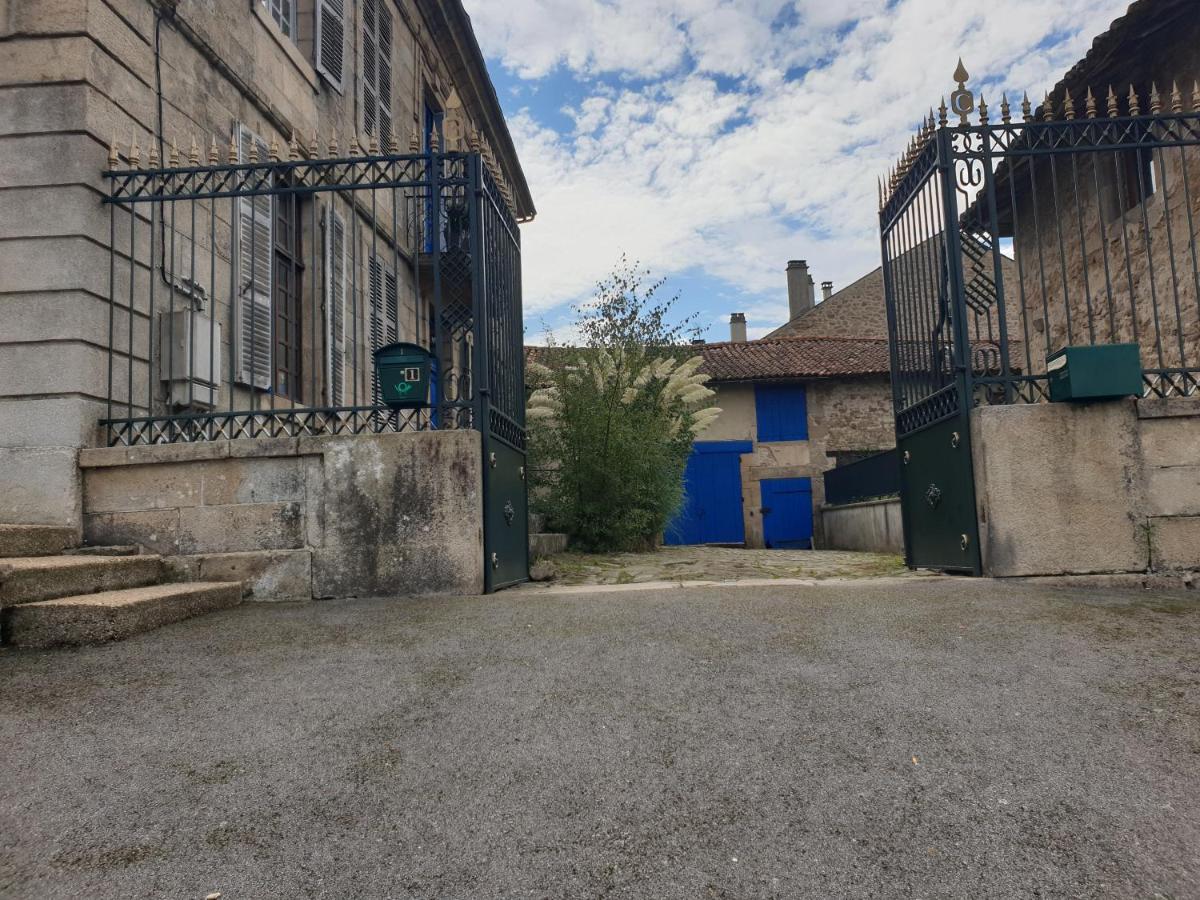 Le Chateau Chateauponsac Luaran gambar